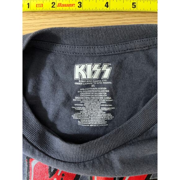Women’s Kiss Band Side Tie Cropped Graphic Tee size XS 2023 - Picture 7 of 8
